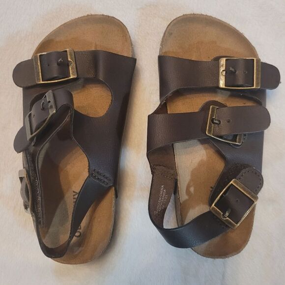 Old navy size 9 brown Faux-Leather Double-Buckle Sandals - Picture 1 of 4